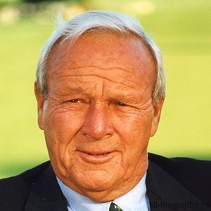 Arnold palmer. Джун палмер в старости. Arnold palmer tournament golf. Джек никлаус гольф. Arnold palmer.